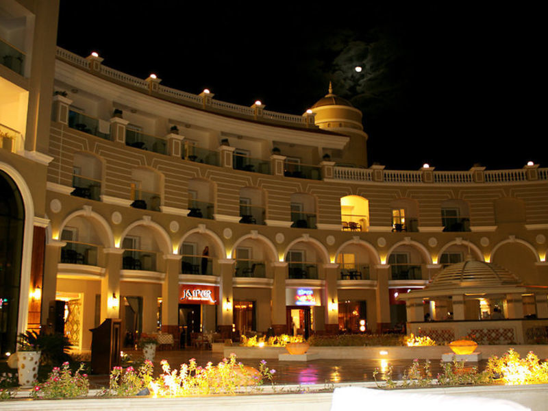 Premier Romance Hotel & Spa