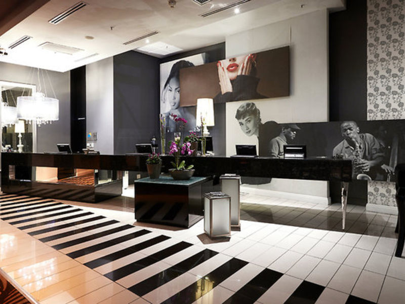 Protea Fire & Ice Melrose Arch