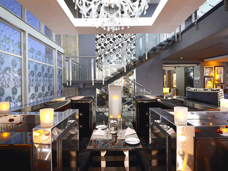 Protea Fire & Ice Melrose Arch