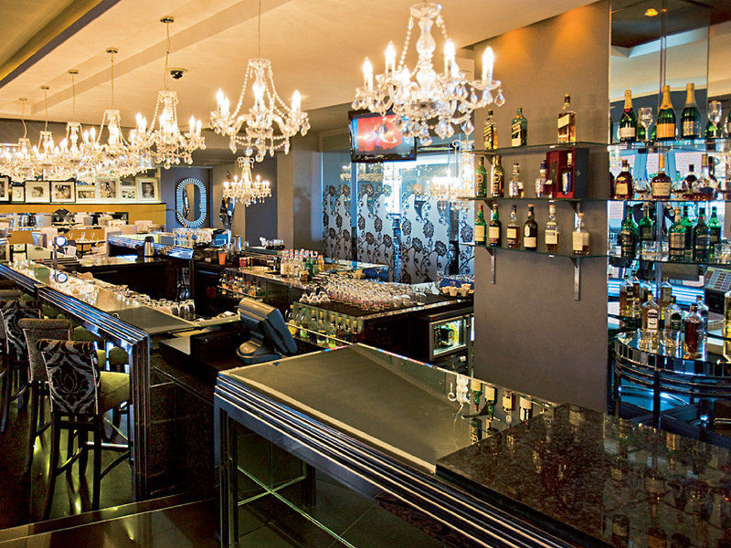 Protea Fire & Ice Melrose Arch