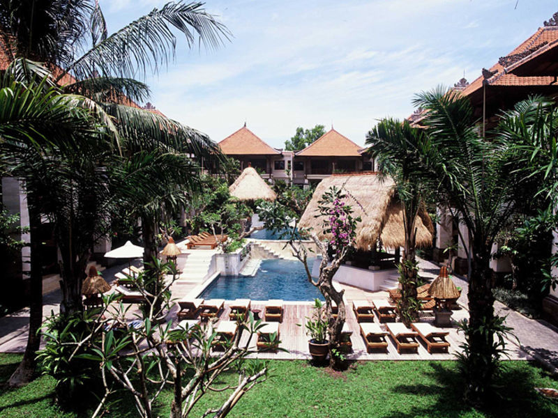 Puri Santrian Resort & Spa