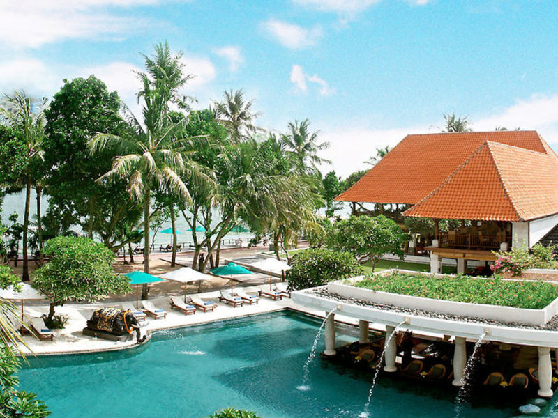 Puri Santrian Resort & Spa