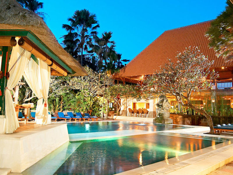 Puri Santrian Resort & Spa