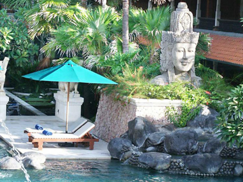 Puri Santrian Resort & Spa