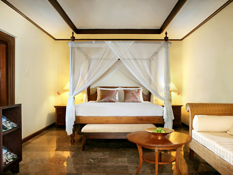 Puri Santrian Resort & Spa