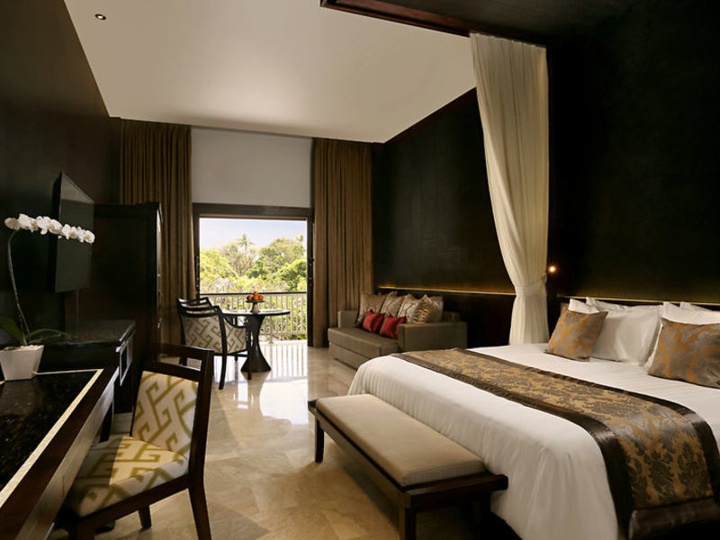 Puri Santrian Resort & Spa