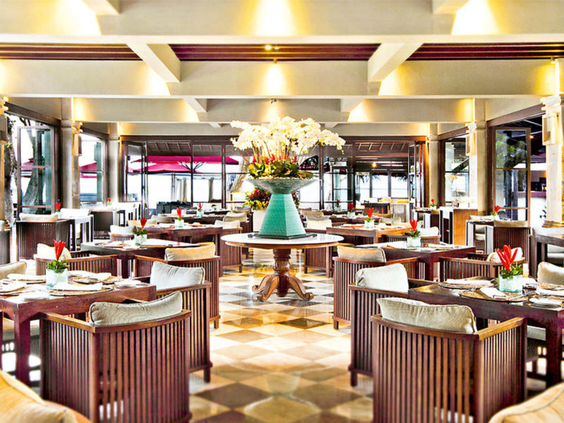 Puri Santrian Resort & Spa