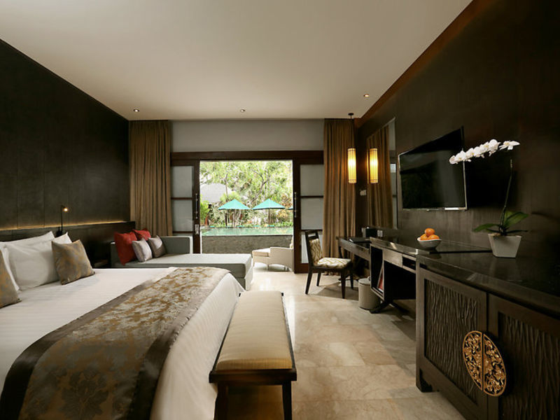 Puri Santrian Resort & Spa