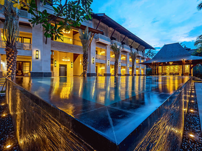 Puri Santrian & Spa