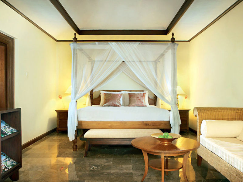 Puri Santrian & Spa