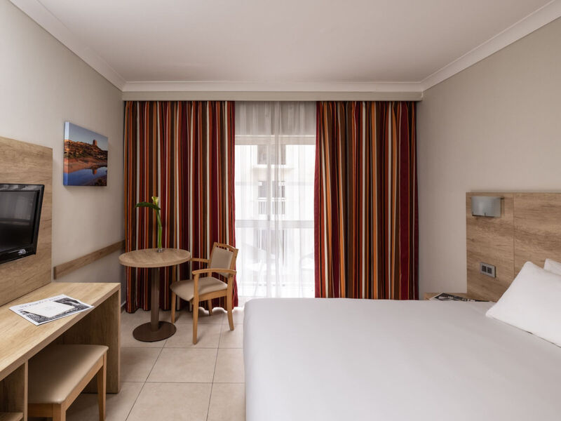 Qawra Palace Resort & Spa