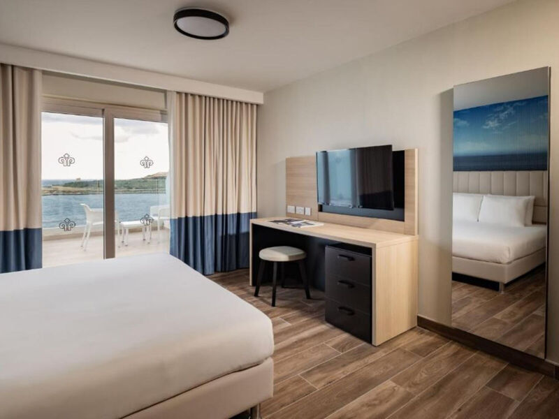 Qawra Palace Resort & Spa