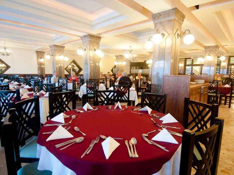 Qawra Palace Resort & Spa