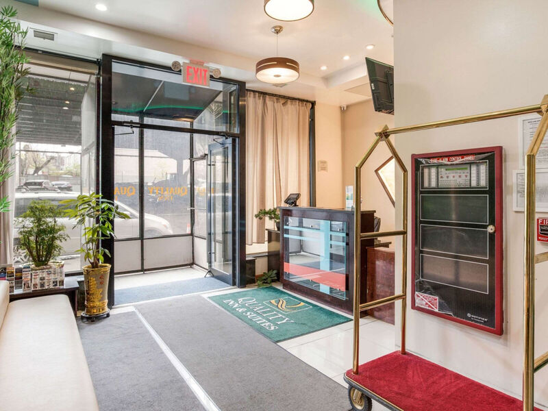 Quality Inn Near Sunset Park