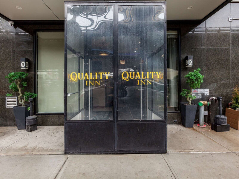 Quality Inn Near Sunset Park