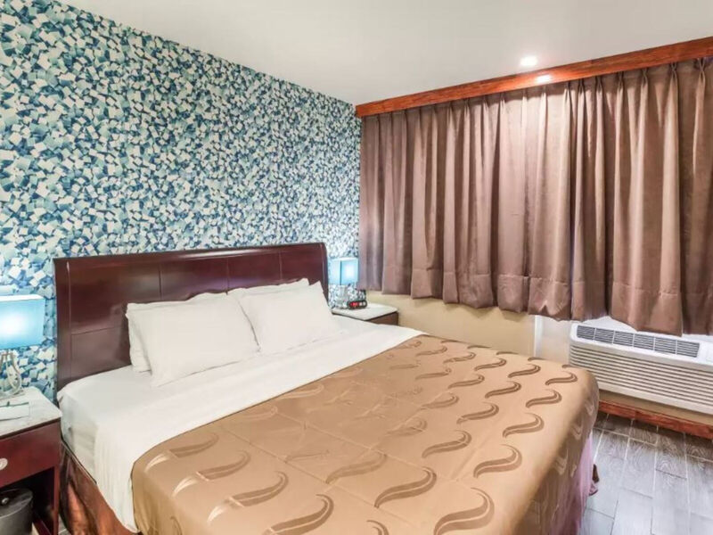 Quality Inn Near Sunset Park