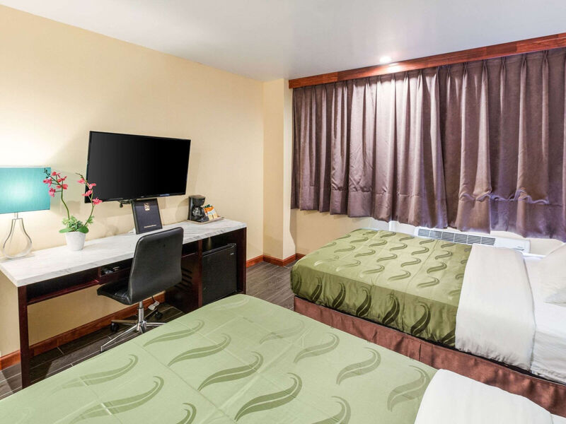 Quality Inn Near Sunset Park