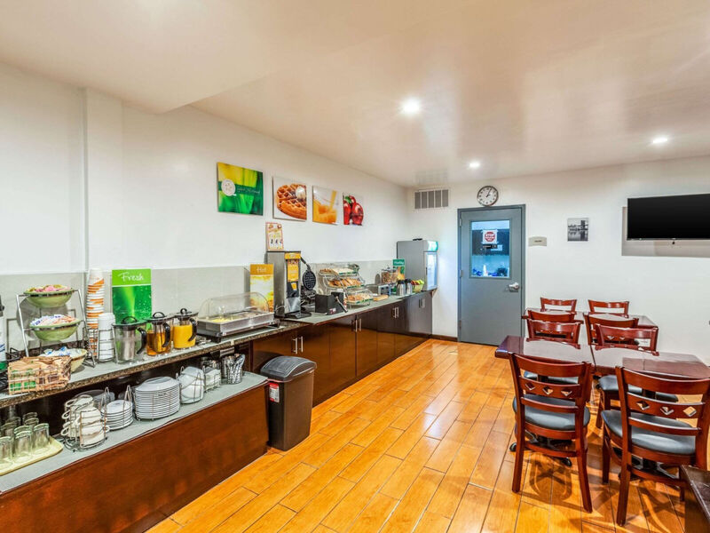 Quality Inn Near Sunset Park