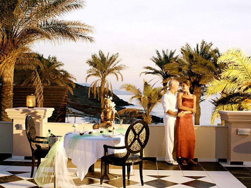 Radisson Blu Beach Resort