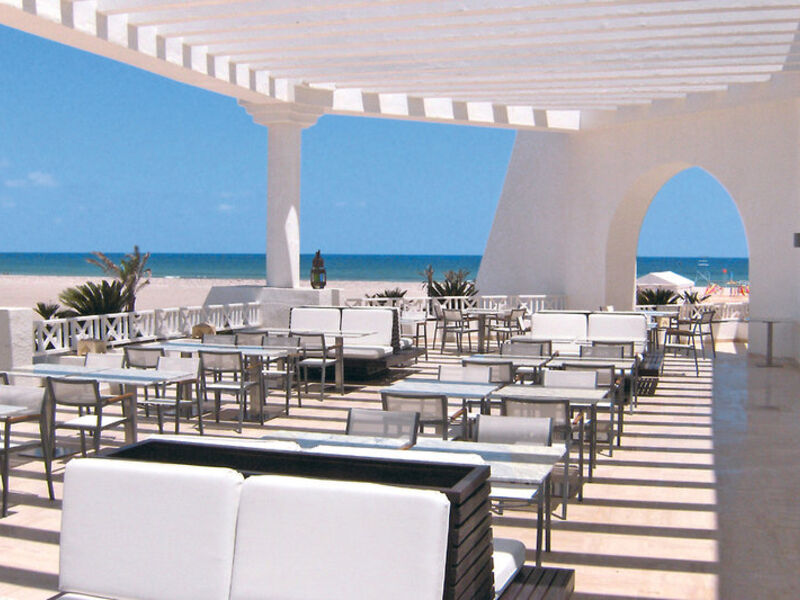 Radisson Blu Palace Resort & T