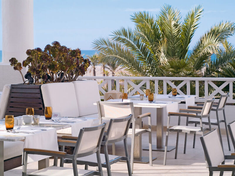 Radisson Blu Palace Resort & T
