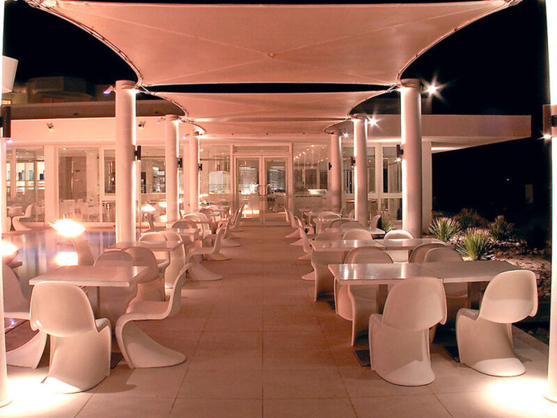 Radisson Blu Palace Resort & T
