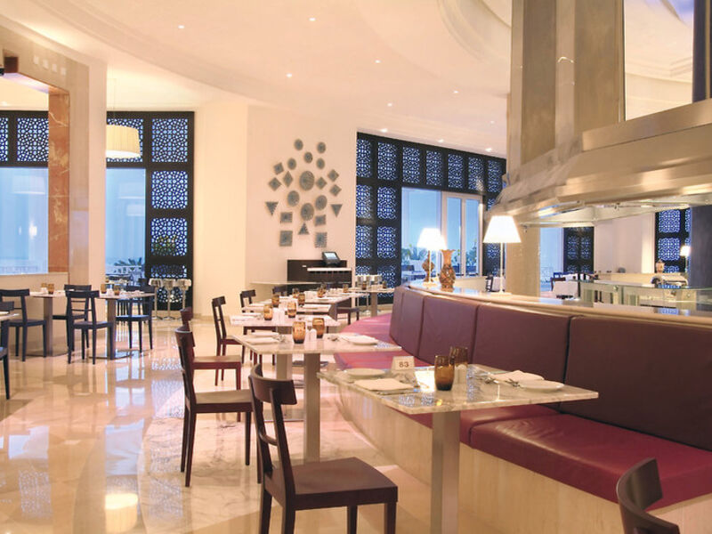 Radisson Blu Palace Resort & T