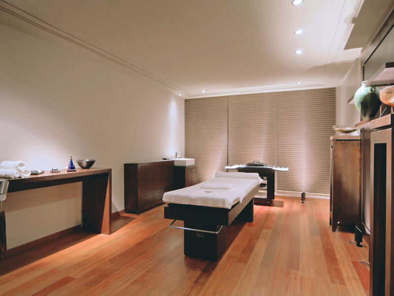 Radisson Blu Palace Resort & T