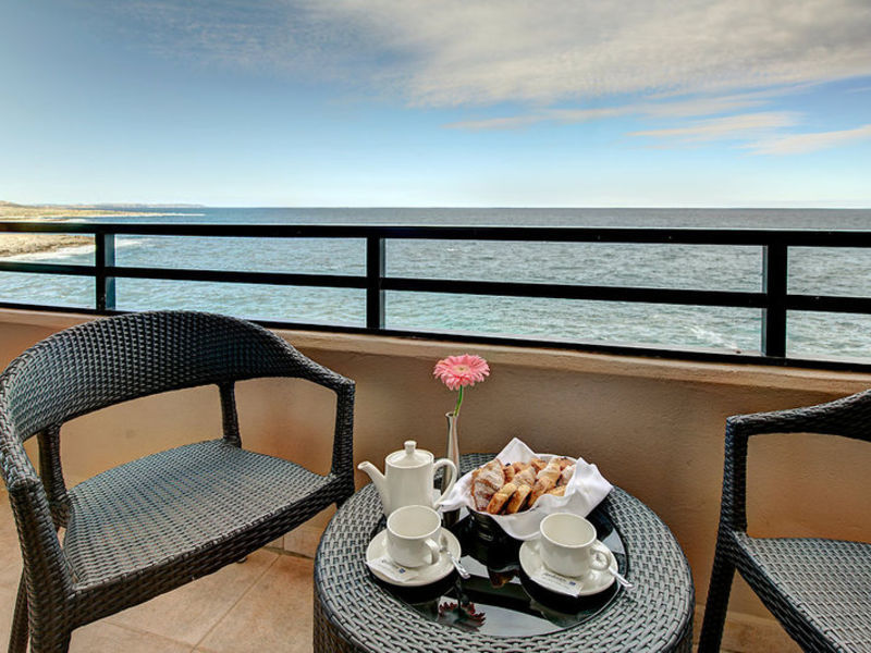Radisson SAS Bay Point Re