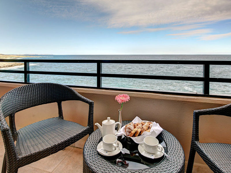 Radisson SAS Bay Point Re