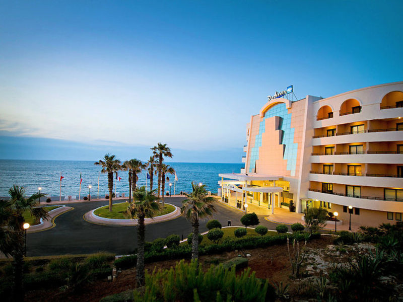 Radisson SAS Bay Point Re