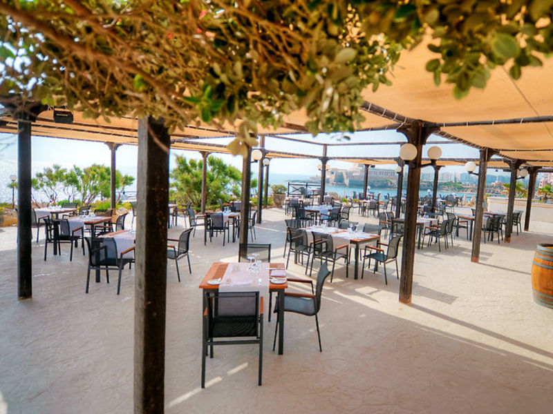Radisson SAS Bay Point Re