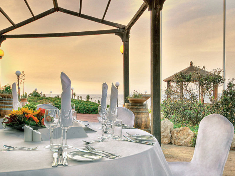 Radisson SAS Bay Point Re