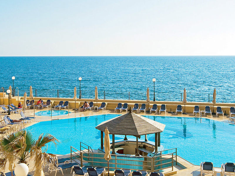 Radisson SAS Bay Point Re