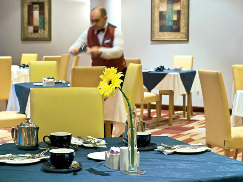 Radisson SAS Bay Point Re