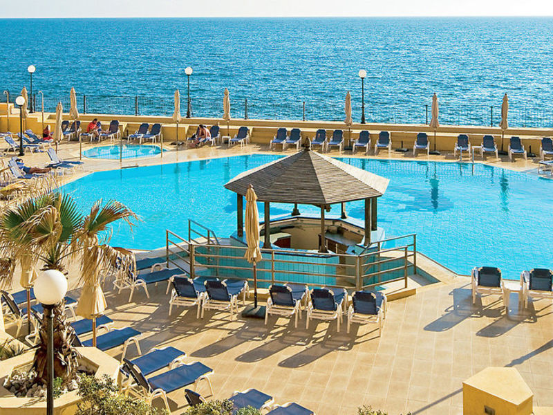 Radisson SAS Bay Point Re