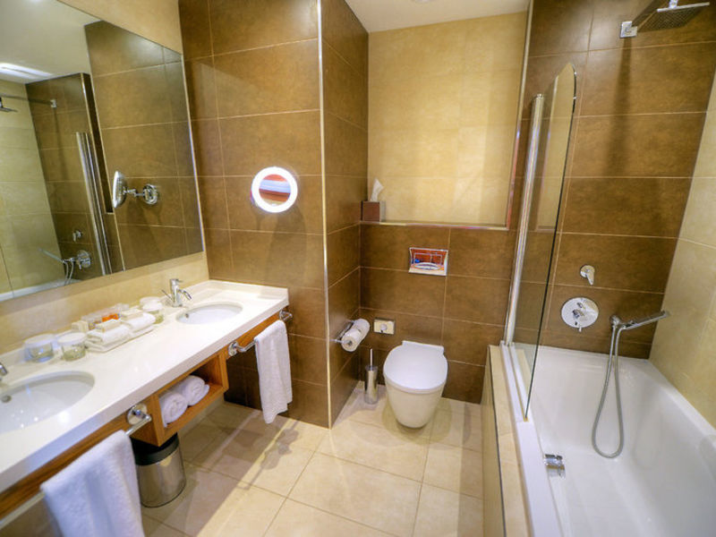 Radisson SAS Bay Point Re