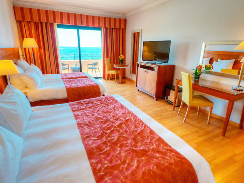 Radisson SAS Bay Point Re