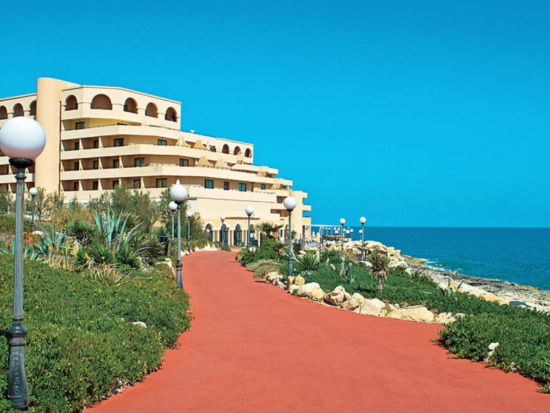 Radisson SAS Bay Point Re