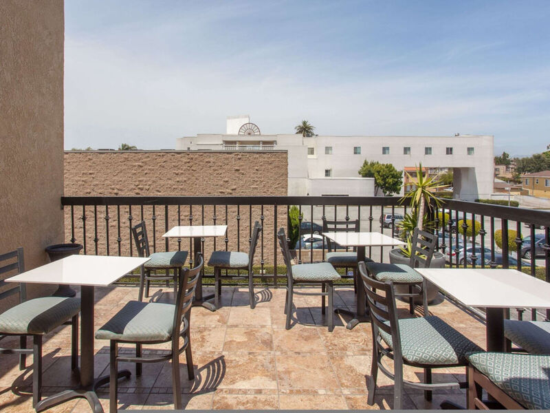 Ramada By Wyndham Culver City