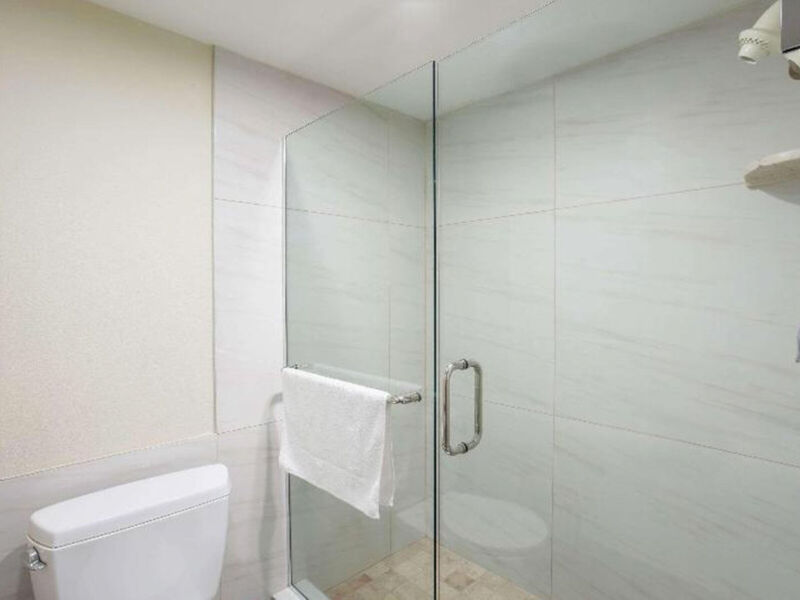 Ramada By Wyndham Culver City