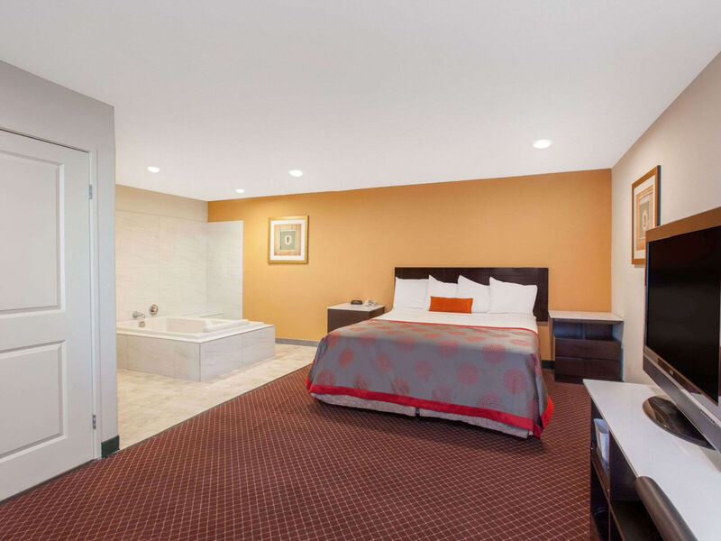 Ramada By Wyndham Culver City