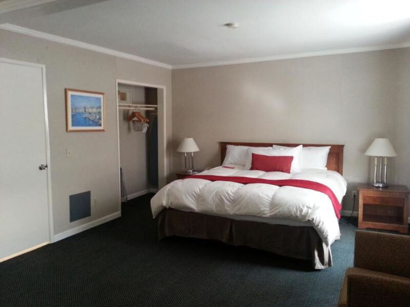 Ramada By Wyndham Los Angeles/Koreatown West