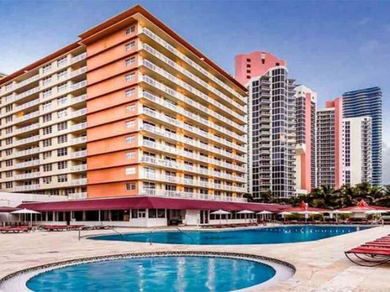 Ramada Plaza By Wyndham Marco Polo Beach Resort
