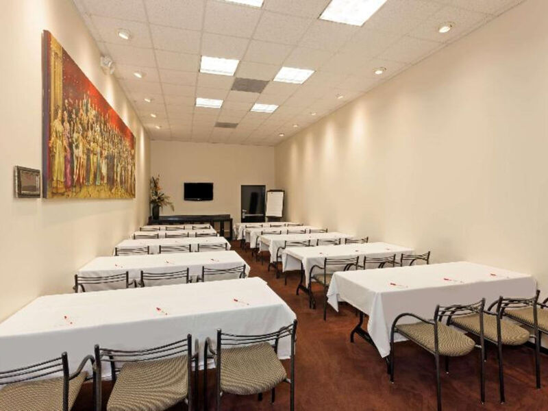 Ramada Plaza By Wyndham West Hollywood