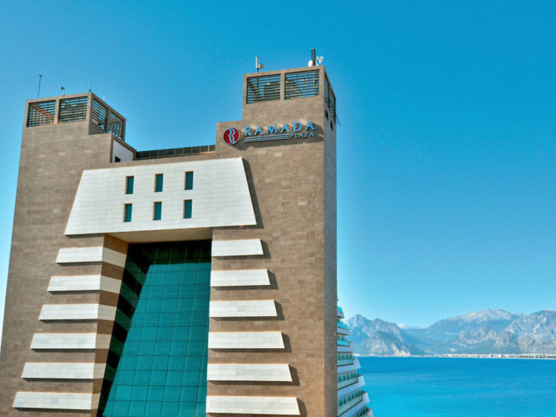 Ramada Plaza
