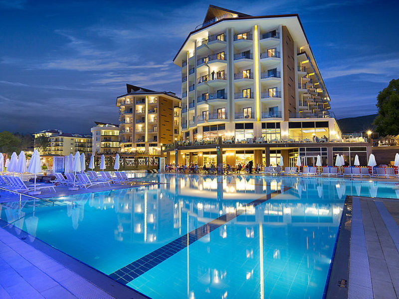 Ramada Resort Kusadasi