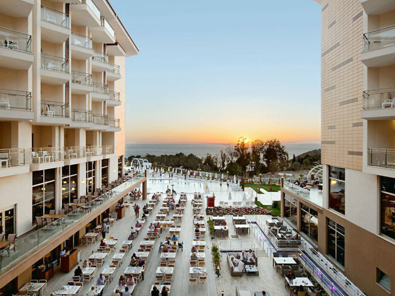 Ramada Resort Kusadasi