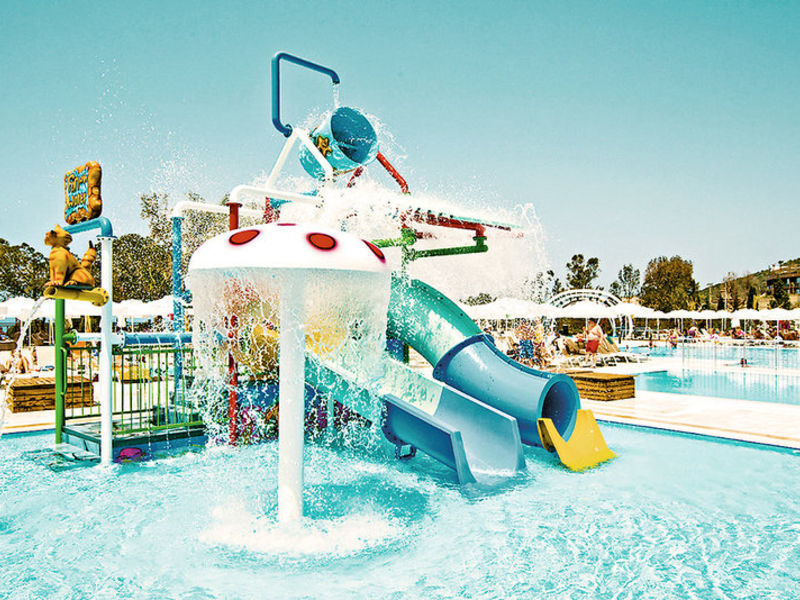 Ramada Resort Kusadasi