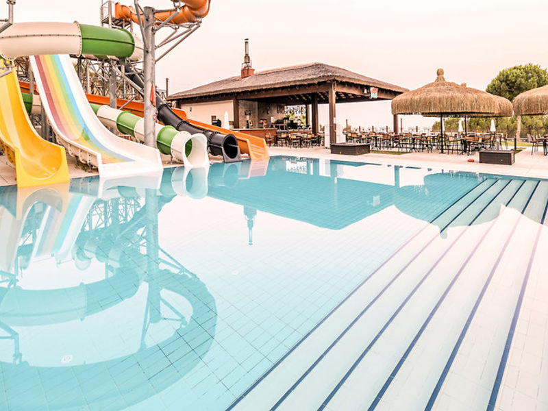 Ramada Resort Kusadasi